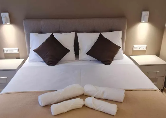 Olympus Thea דירה ליטוחורון